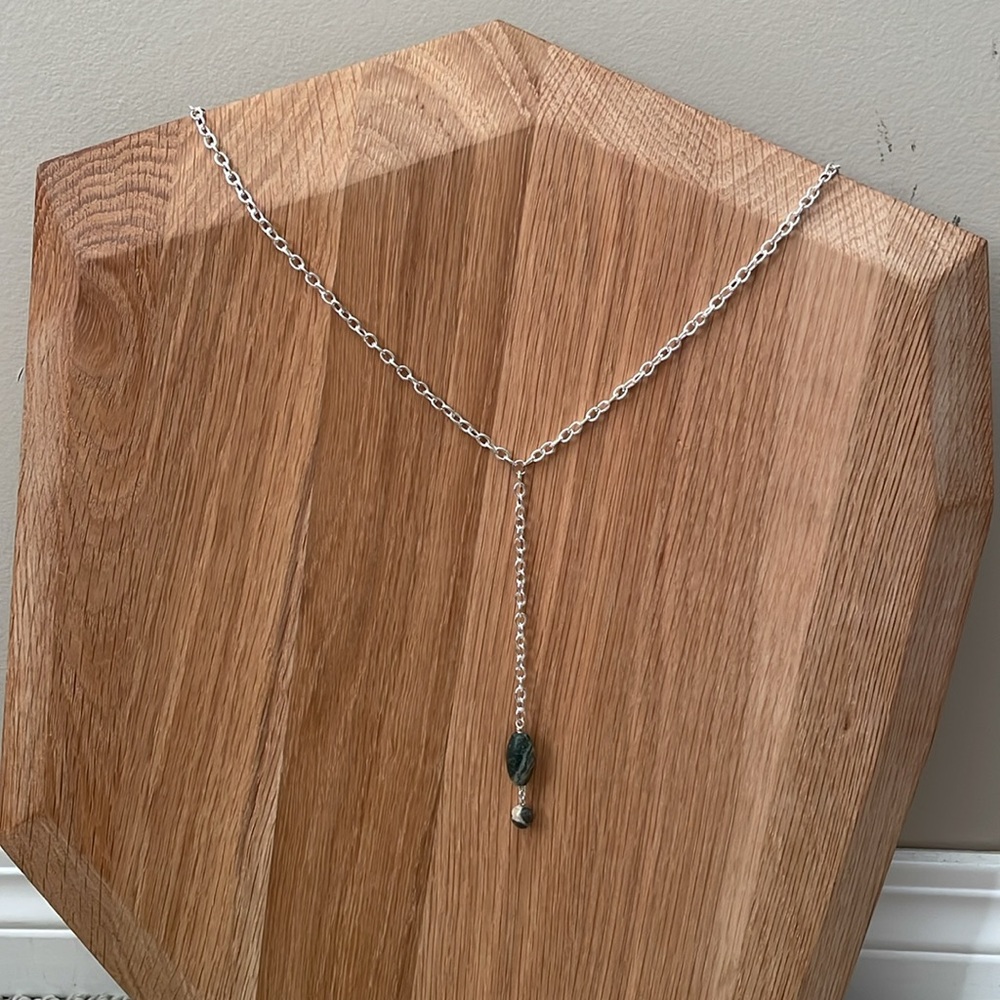 Dangle gemstone Y necklace